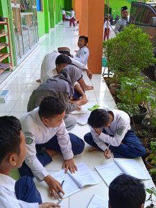Observasi Pembelajaran Tanaman Di Lingkungan Sekolah