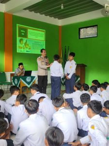 Program Character Building bersama Polsek Klaten Utara